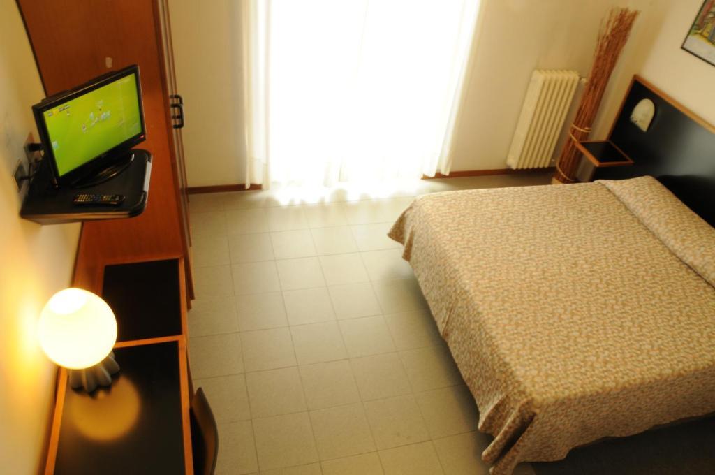 Camera Doppia con Letti Singoli